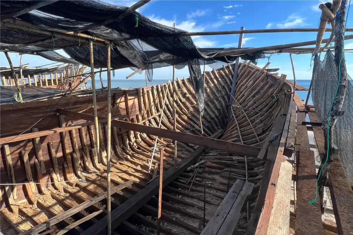 Bugis Silk Heritage, Sengkang to Bira & Phinisi Boatbuilding